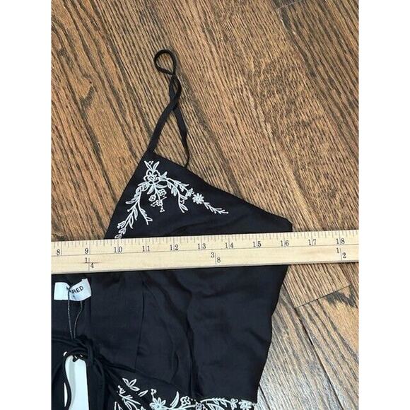 Rumored Womens Wilder Top Embroidered Floral Tie Front Black Size Medium NWT - Picture 8 of 9